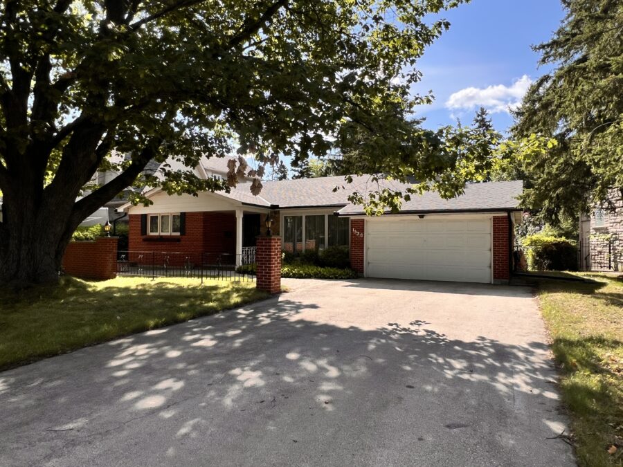 1536-venetia-drive-oakville-building-lot-front